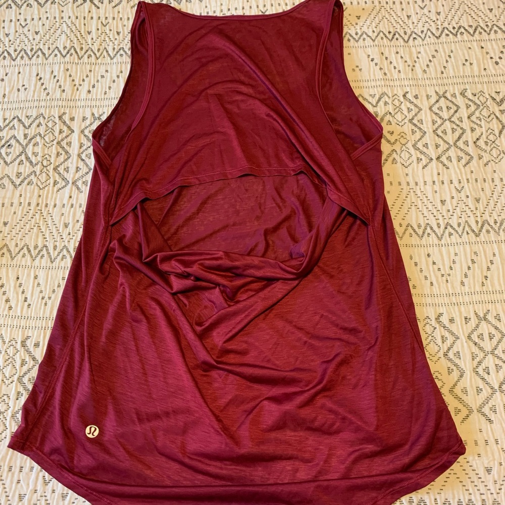 Lululemon Athletic Tank Top Red Cowl Back Size 8